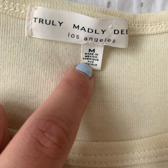 urban angel tee - Picture 2 of 2